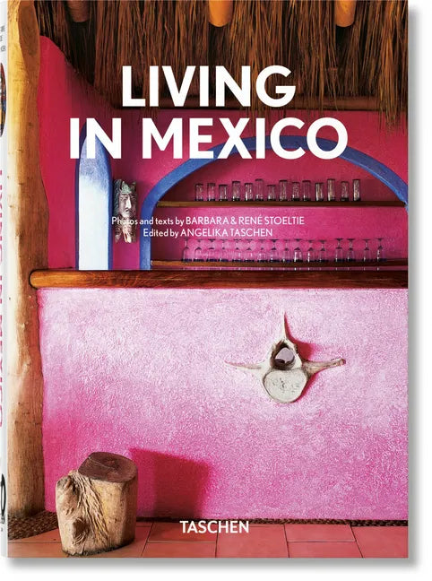 Living in Mexico - Hardcover